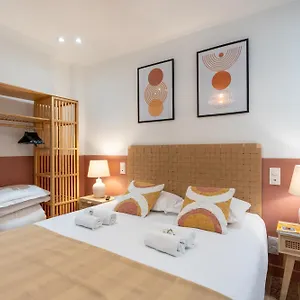 https://apt-new-designer-flat-for-4-pp.fr-paris.fr